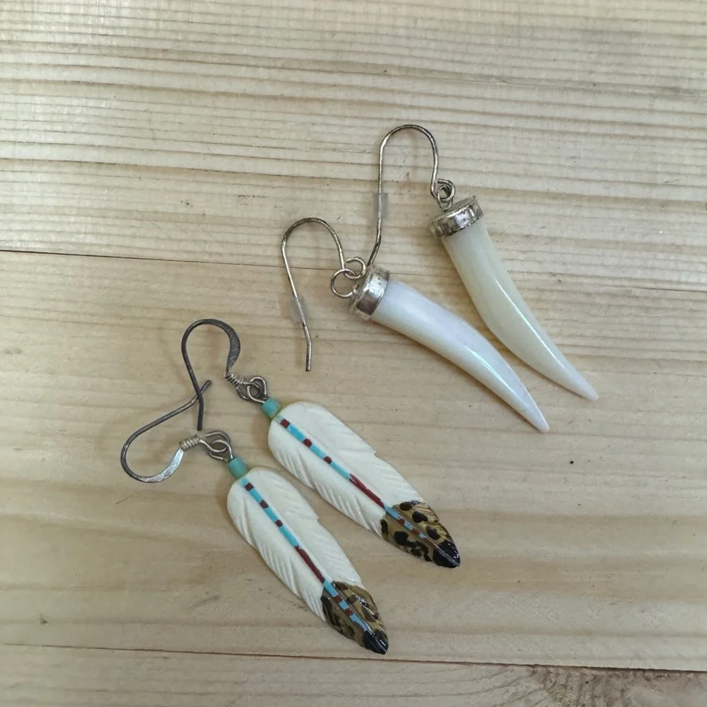 Lucky Brand Feather Drop Earrings Boho Turquoise Beaded Dangle Statement - Picture 2 of 5